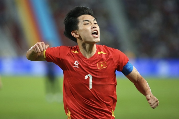 cau-thu-dinh-bac-su-nghiep-clb-va-quoc-te-1